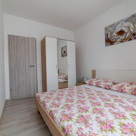 Mario Apartment Вир Екстериор снимка