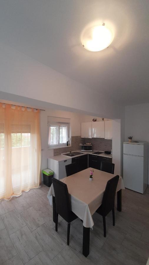 Mario Apartment Вир Екстериор снимка