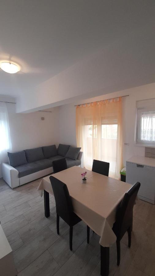 Mario Apartment Вир Екстериор снимка