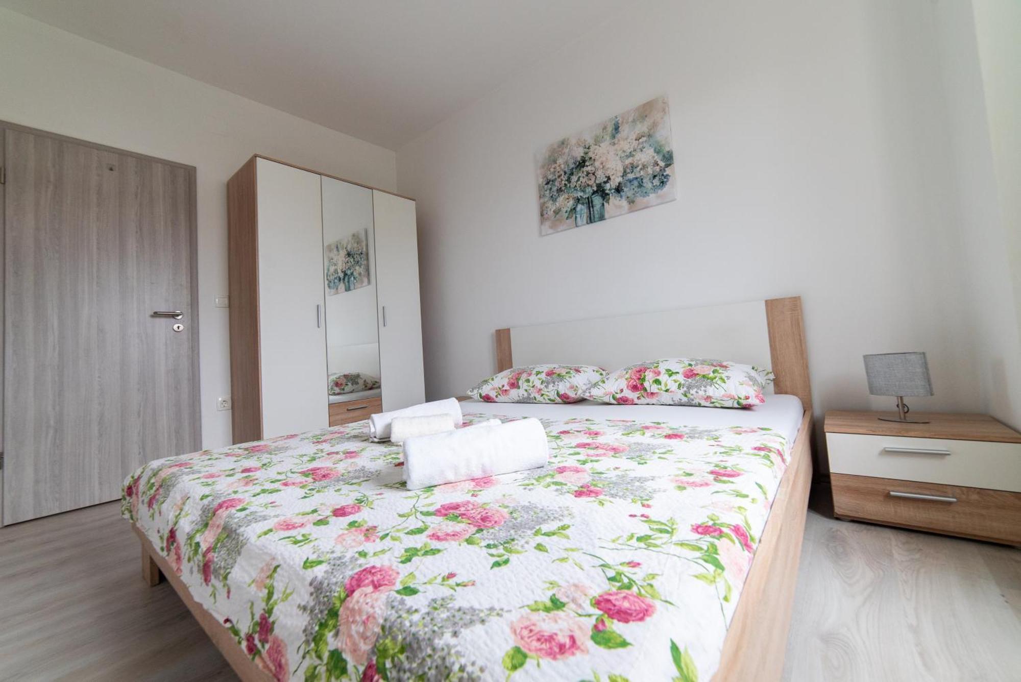 Mario Apartment Вир Екстериор снимка