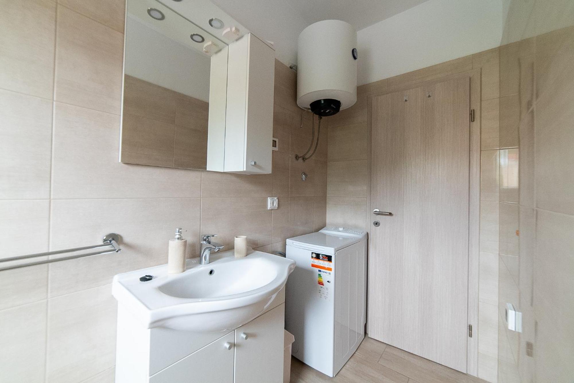 Mario Apartment Вир Екстериор снимка