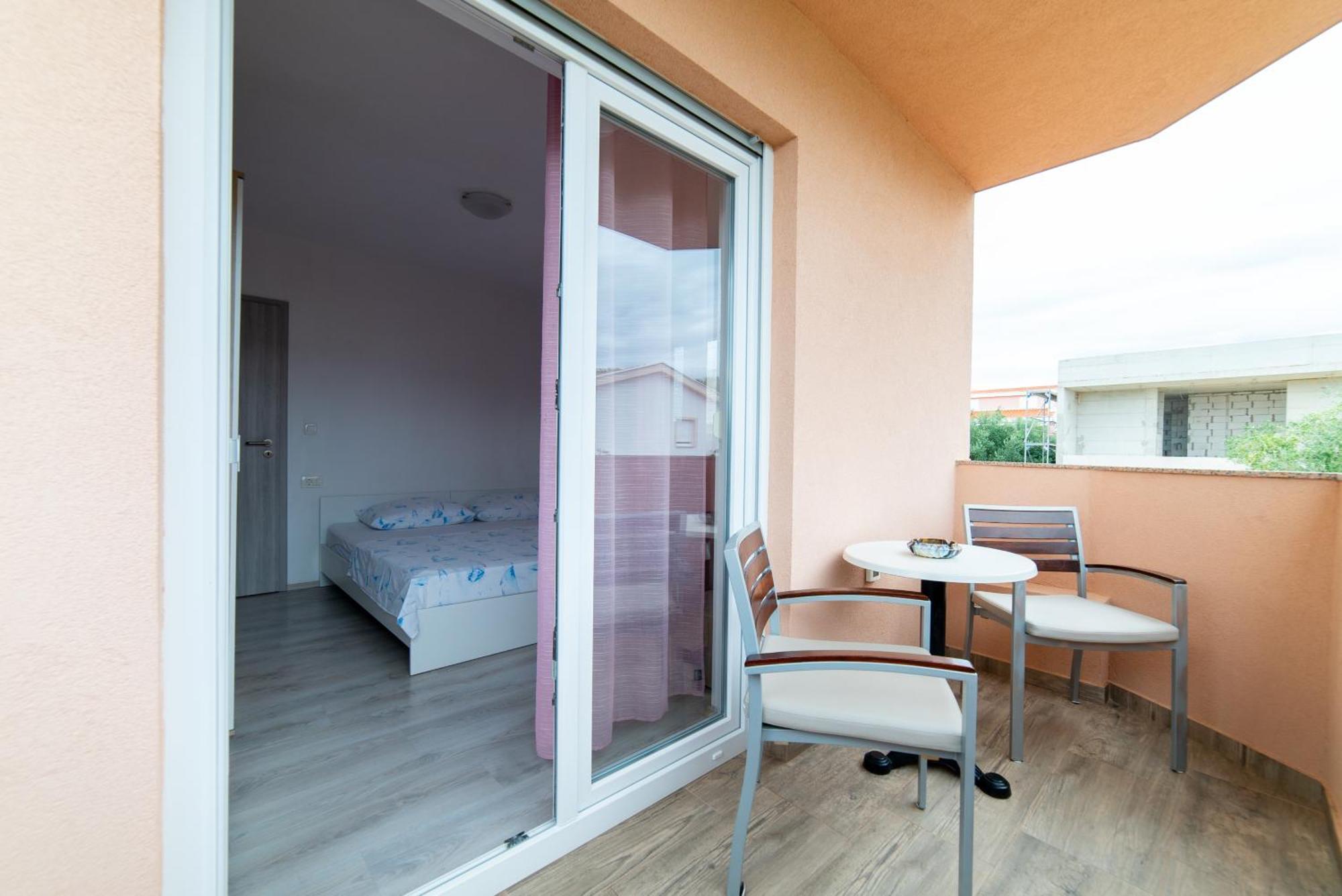 Mario Apartment Вир Екстериор снимка