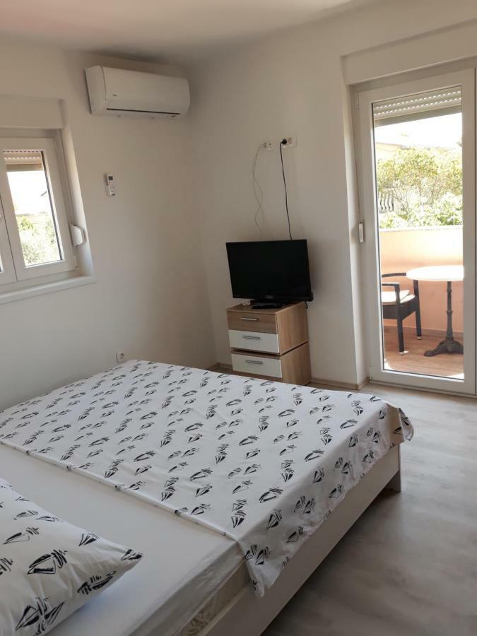 Mario Apartment Вир Екстериор снимка