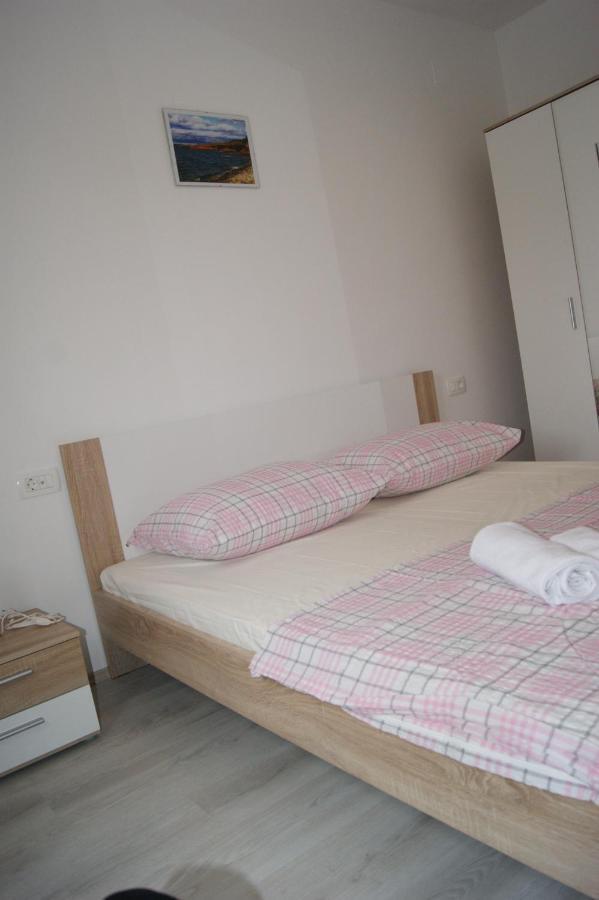 Mario Apartment Вир Екстериор снимка